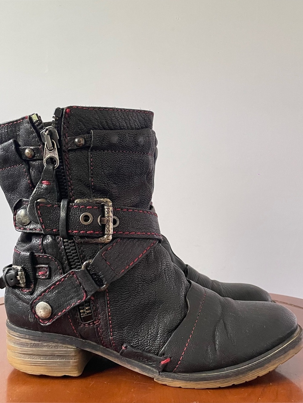 Pakros Black Leather Women’s Biker Boots | EU 39
